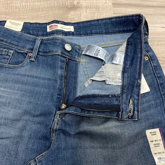 Levi Strauss Signature Women's Mid Rise Skinny Blue Jeans Size 14M - Picture 7 of 11
